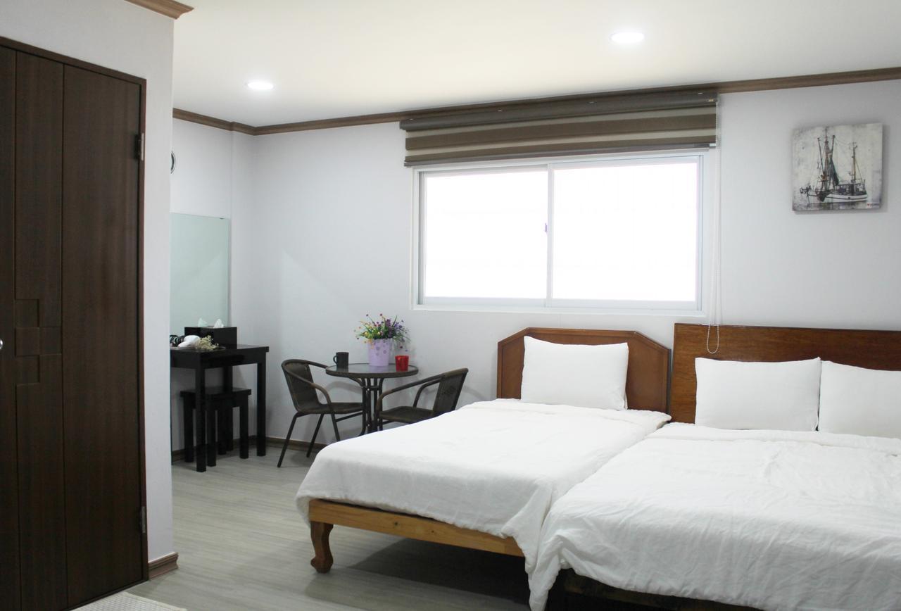 Winners Residence Saipan Extérieur photo